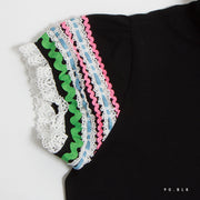 Colorful tape sleeve pullover