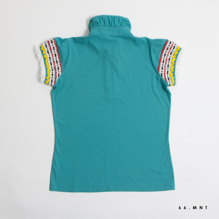 Colorful tape sleeve pullover